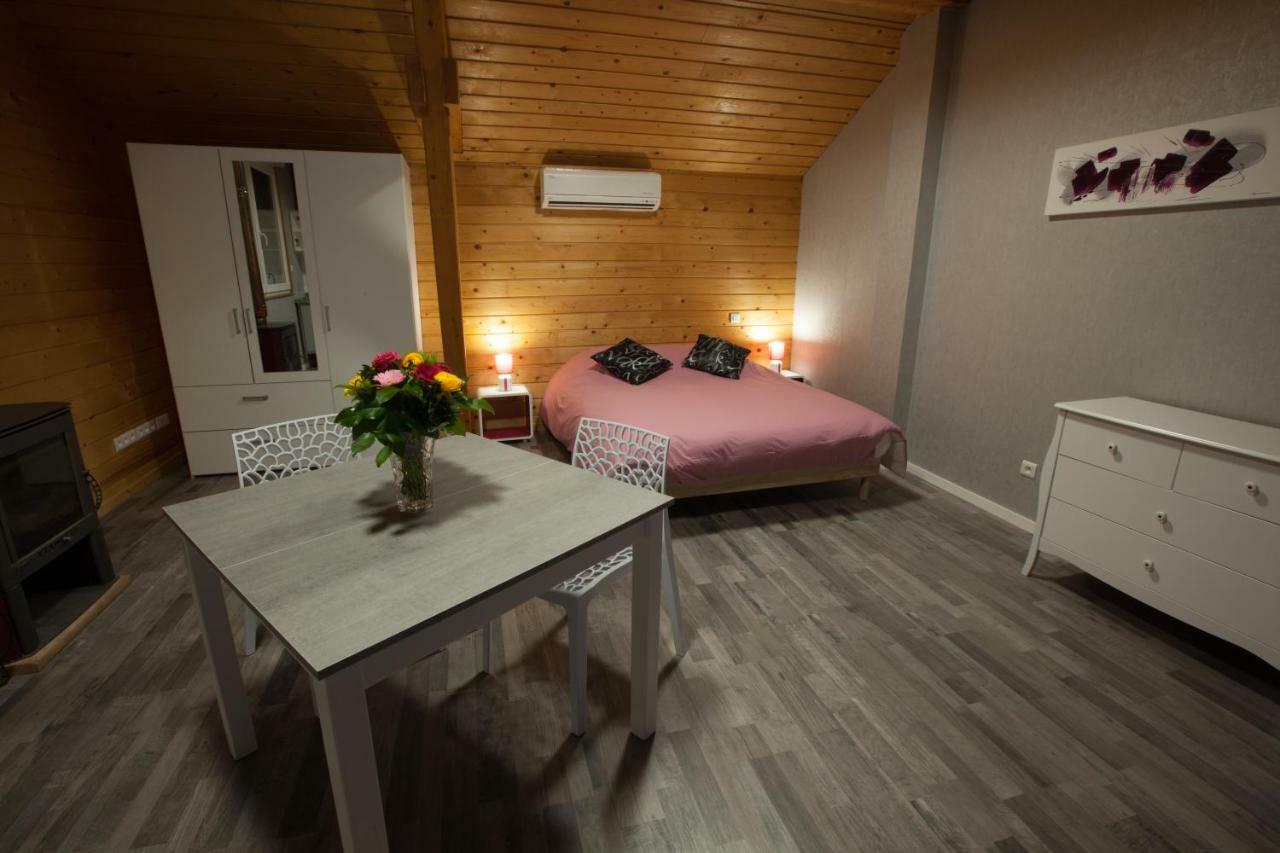 La Grande Fosse Chambres D'Hotes Les Houes מראה חיצוני תמונה